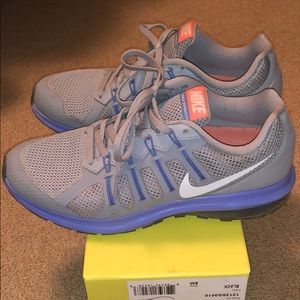 Nike Women’s Tennis Shoe